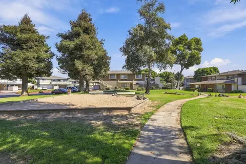 Exterior - 1893 Cherokee Dr #2, Salinas, CA 93906 photo 8 of 10