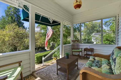 Exterior - 22 S Auburn St, Colfax, CA 95713 photo 3 of 12