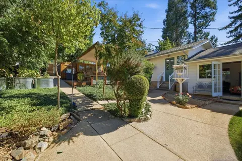 Exterior - 22 S Auburn St, Colfax, CA 95713 photo 7 of 12
