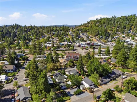 View/Area - 22 S Auburn St, Colfax, CA 95713 photo 4 of 5