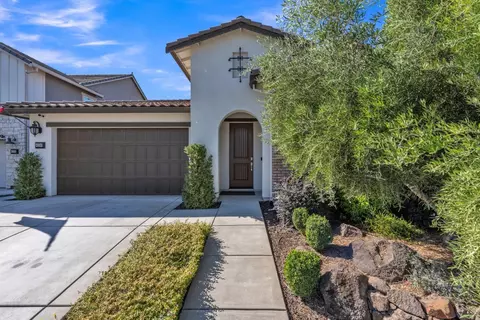 Exterior - 4336 Hummingbird Cir, Folsom, CA 95630 photo 4 of 15