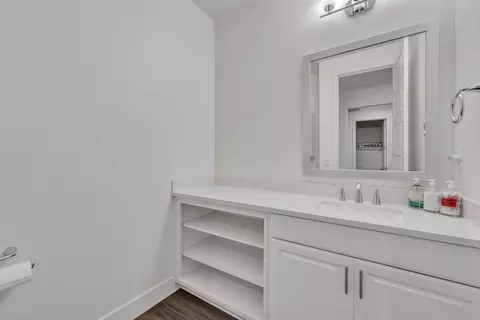 Bath - 4336 Hummingbird Cir, Folsom, CA 95630 photo 6 of 6