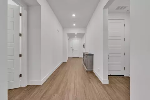 Entry Way - 4336 Hummingbird Cir, Folsom, CA 95630 photo 7 of 7