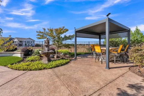 Exterior - 4336 Hummingbird Cir, Folsom, CA 95630 photo 7 of 15