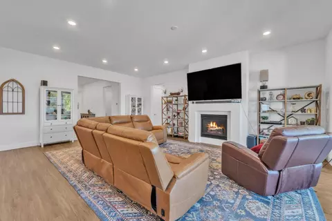 Living - 4336 Hummingbird Cir, Folsom, CA 95630 photo 1 of 1