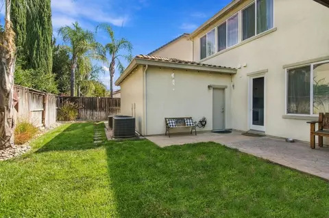Exterior - 2233 Olson Dr, Lodi, CA 95242 photo 9 of 10