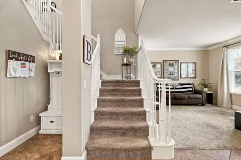 Entry Way - 2233 Olson Dr, Lodi, CA 95242 photo 5 of 8