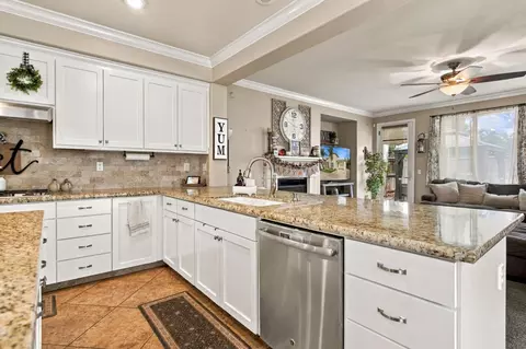 Kitchen - 2233 Olson Dr, Lodi, CA 95242 photo 8 of 9