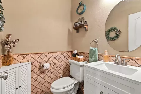 Bath - 2233 Olson Dr, Lodi, CA 95242 photo 1 of 4