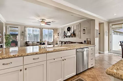 Kitchen - 2233 Olson Dr, Lodi, CA 95242 photo 4 of 9