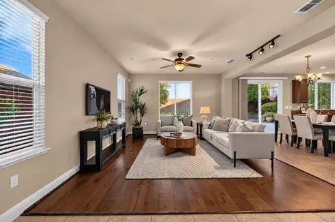 3017 Lennon Dr, Roseville, CA 95661