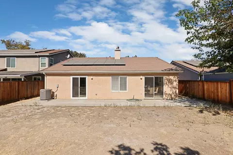 Exterior - 418 Glenbriar Cir, Tracy, CA 95377 photo 7 of 9