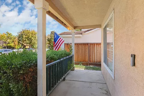 Exterior - 418 Glenbriar Cir, Tracy, CA 95377 photo 3 of 9