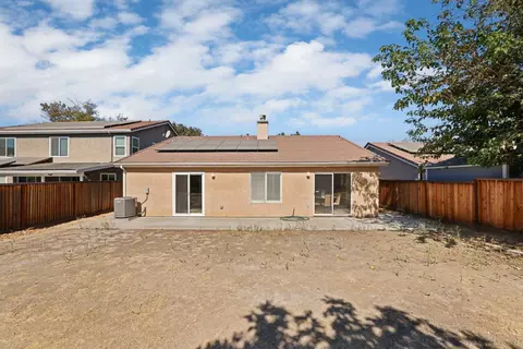 Exterior - 418 Glenbriar Cir, Tracy, CA 95377 photo 8 of 9