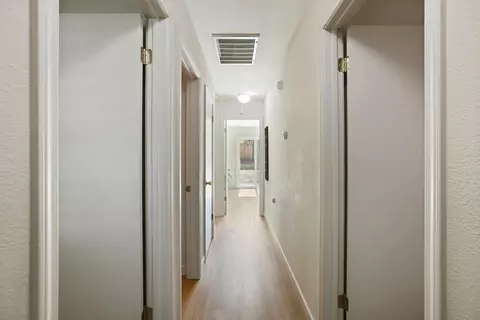 Entry Way - 418 Glenbriar Cir, Tracy, CA 95377 photo 3 of 3
