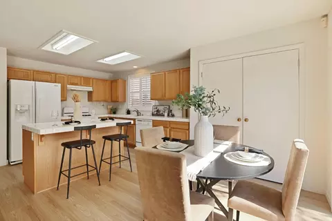 Kitchen - 418 Glenbriar Cir, Tracy, CA 95377 photo 6 of 6