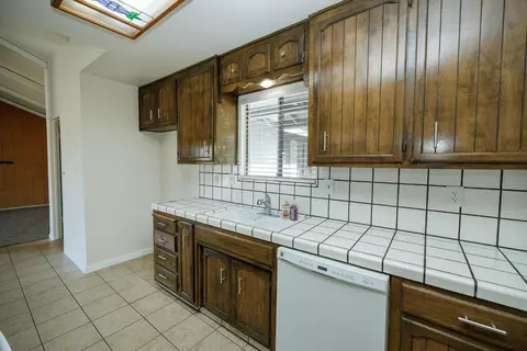 Kitchen - 2113 Venus Dr, Ceres, CA 95307 photo 3 of 5