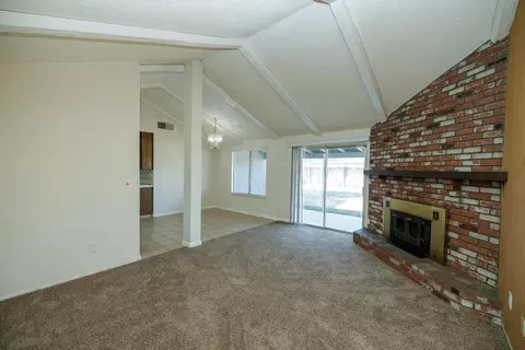 Living - 2113 Venus Dr, Ceres, CA 95307 photo 8 of 9