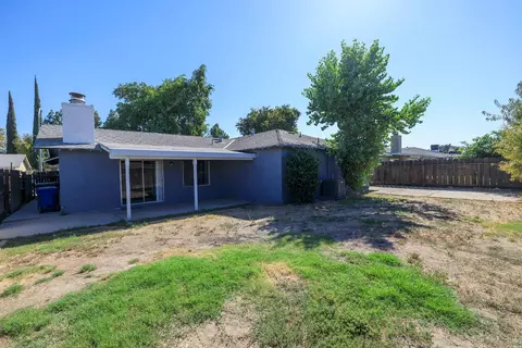 Exterior - 2113 Venus Dr, Ceres, CA 95307 photo 5 of 11