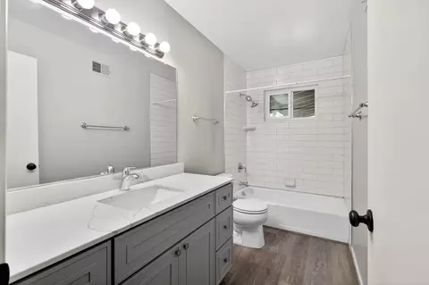 Bath - 2337 Corbin Ln, Lodi, CA 95242 photo 1 of 5