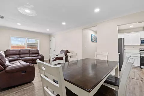 Dining - 1401 Tebbutt Ave, Modesto, CA 95350 photo 1 of 2