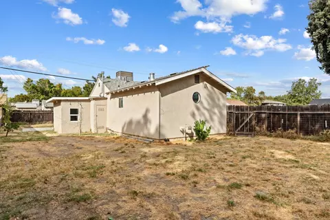 Exterior - 1401 Tebbutt Ave, Modesto, CA 95350 photo 4 of 7