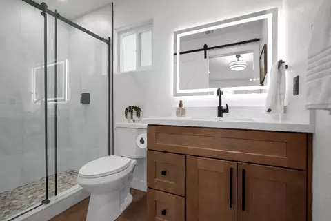 Bath - 170 Yosemite Dr, Tracy, CA 95376 photo 1 of 3