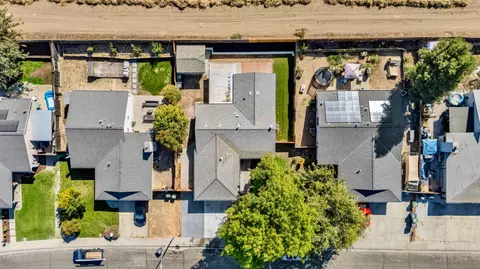 View/Area - 170 Yosemite Dr, Tracy, CA 95376 photo 5 of 5