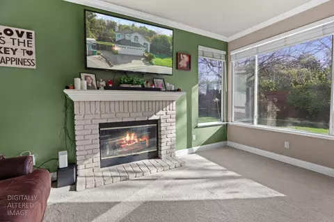 Living - 2540 Sequoia St, Lodi, CA 95242 photo 3 of 3