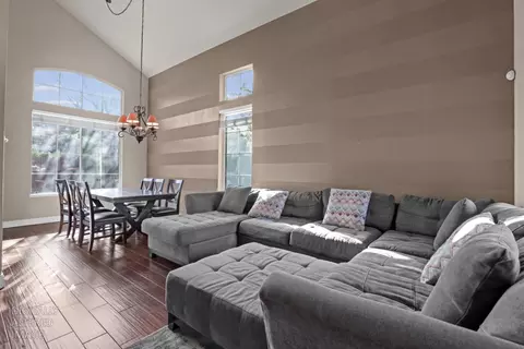 Living - 2540 Sequoia St, Lodi, CA 95242 photo 1 of 3