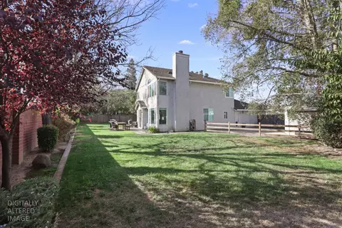 Exterior - 2540 Sequoia St, Lodi, CA 95242 photo 1 of 8
