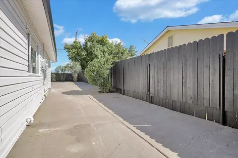 Exterior - 8404 Miguel Way, Elverta, CA 95626 photo 2 of 11