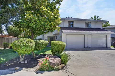 30 Park Place Ct, Sacramento, CA 95831