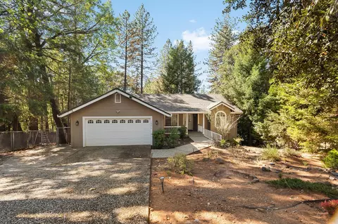 14279 Carnegie Rd, Magalia, CA 95954