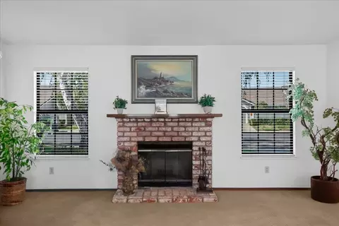 Living - 3608 Blackstone Way, Modesto, CA 95356 photo 3 of 5
