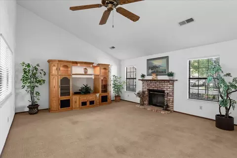 Living - 3608 Blackstone Way, Modesto, CA 95356 photo 2 of 5