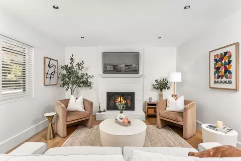 Living - 2802 Layton Dr, Davis, CA 95618 photo 2 of 5