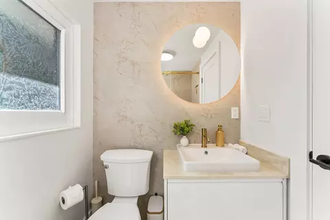 Bath - 2802 Layton Dr, Davis, CA 95618 photo 12 of 12