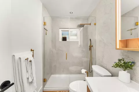 Bath - 2802 Layton Dr, Davis, CA 95618 photo 5 of 12