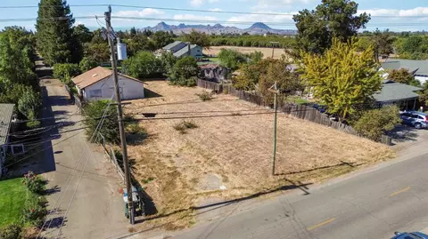 2160 Elmer Ave, Yuba City, CA 95993