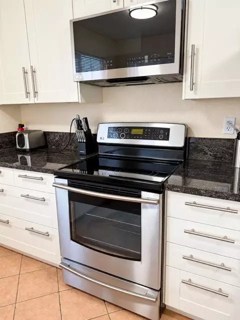 Kitchen - 1025 Pinehurst Ct, Concord, CA 94521 photo 1 of 3