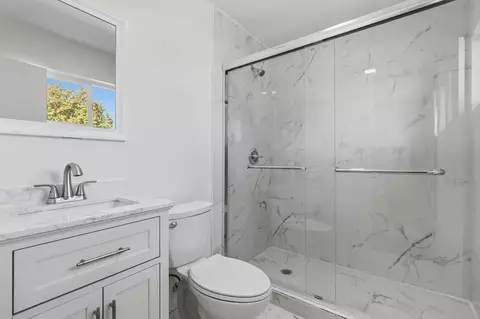 Bath - 1936 16th St, Olivehurst, CA 95961 photo 1 of 2