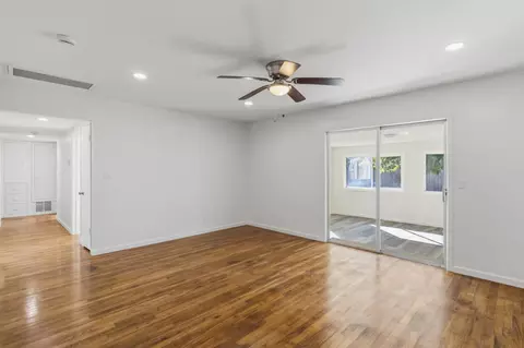 Living - 1936 16th St, Olivehurst, CA 95961 photo 4 of 7