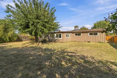Exterior - 1936 16th St, Olivehurst, CA 95961 photo 7 of 9