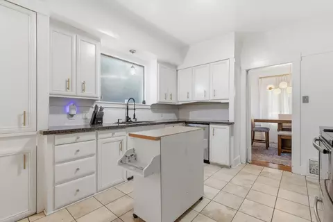 Kitchen - 415 Sycamore Ave, Modesto, CA 95354 photo 3 of 3