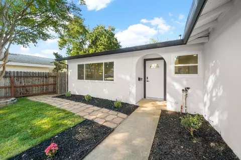 Exterior - 8917 Aksarben Dr, Orangevale, CA 95662 photo 4 of 7