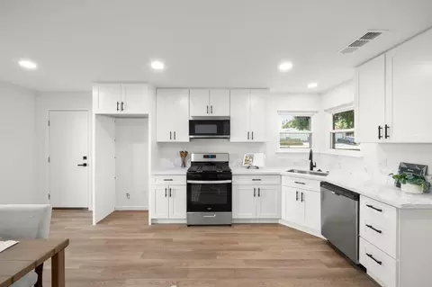 Kitchen - 8917 Aksarben Dr, Orangevale, CA 95662 photo 1 of 3