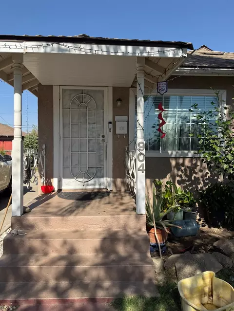 Exterior - 904 Riverside, Chowchilla, CA 93610 photo 3 of 5
