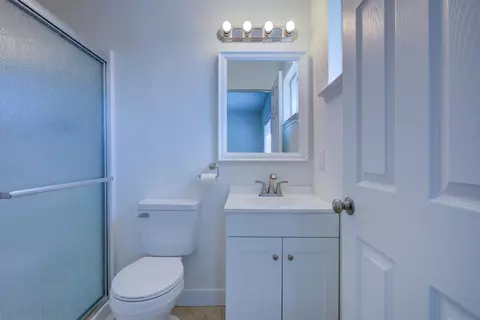 Bath - 2425 Apache St, Merced, CA 95348 photo 3 of 3
