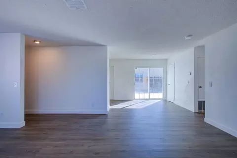Living - 2425 Apache St, Merced, CA 95348 photo 4 of 7